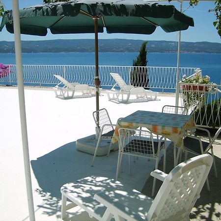 Apartments Ivan - With Parking Omiš Extérieur photo