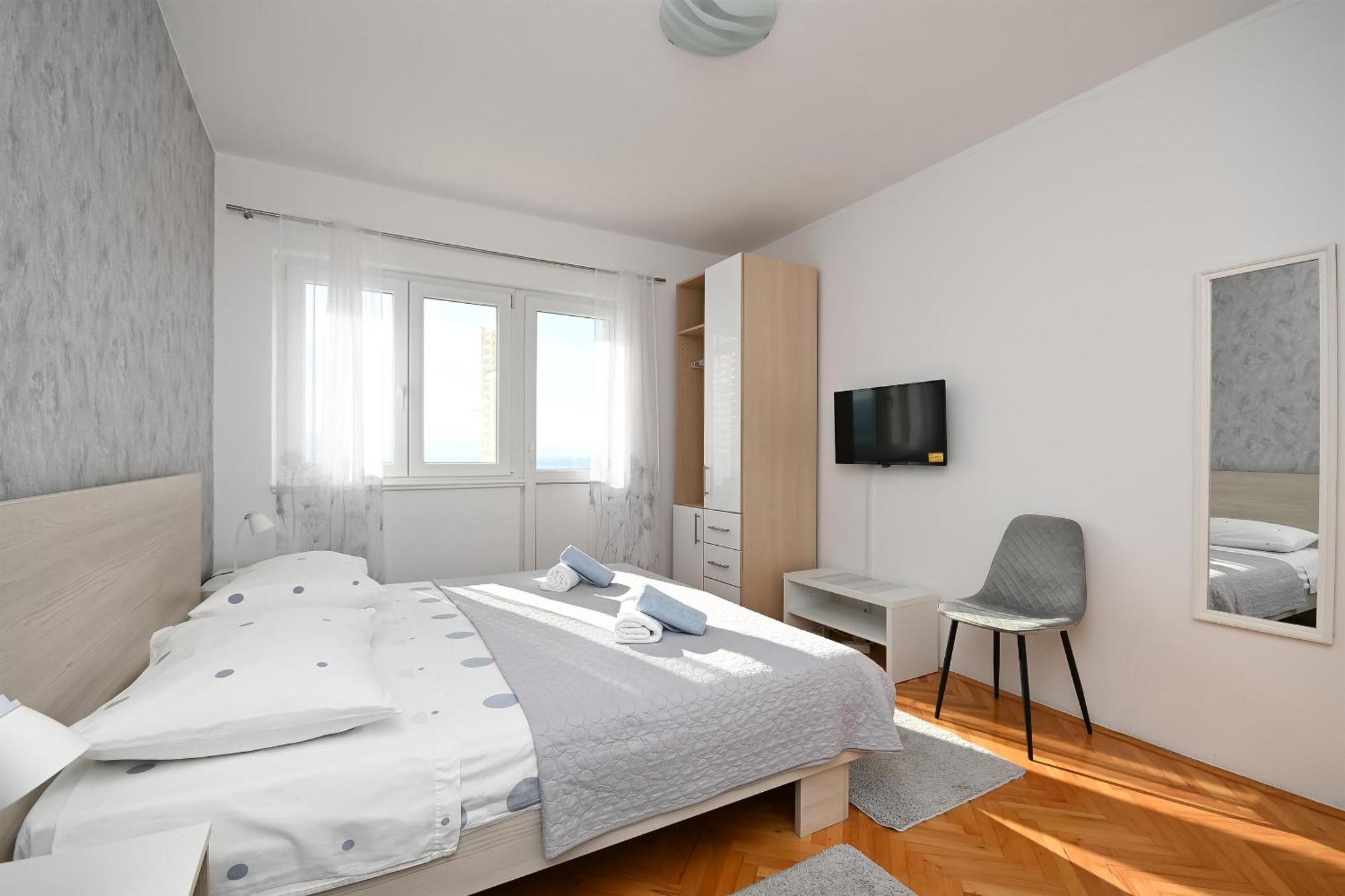 Apartments Ivan - With Parking Omiš Extérieur photo
