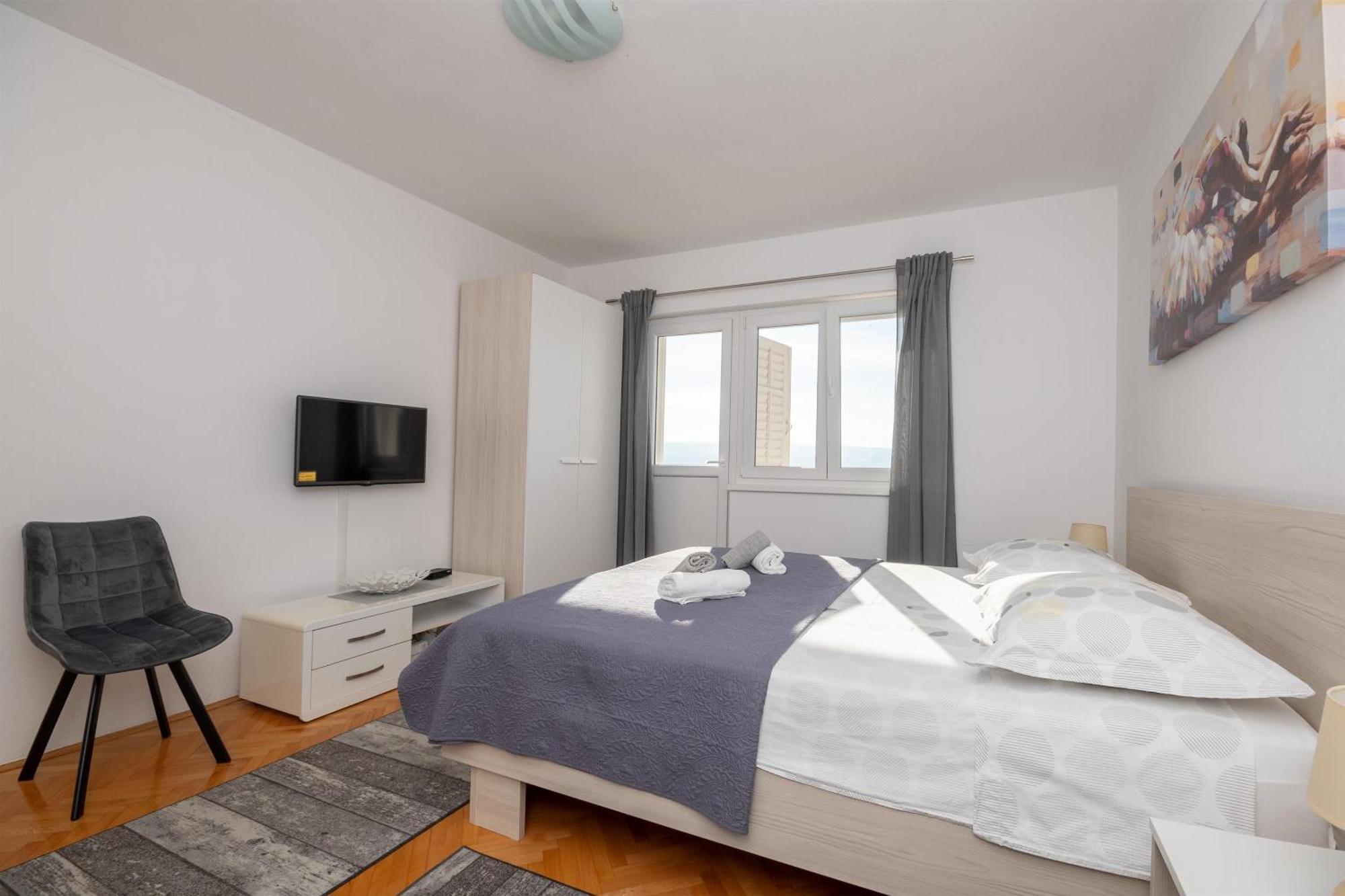 Apartments Ivan - With Parking Omiš Extérieur photo