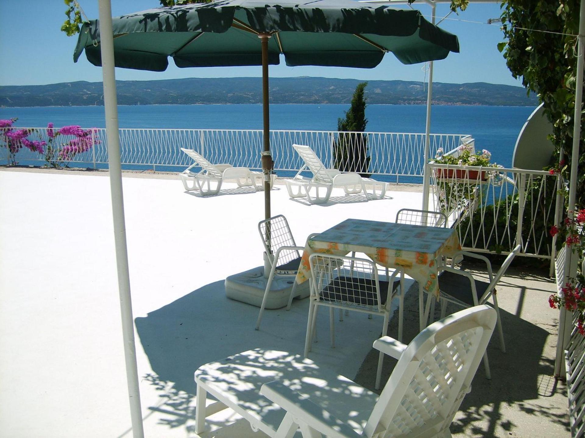 Apartments Ivan - With Parking Omiš Extérieur photo